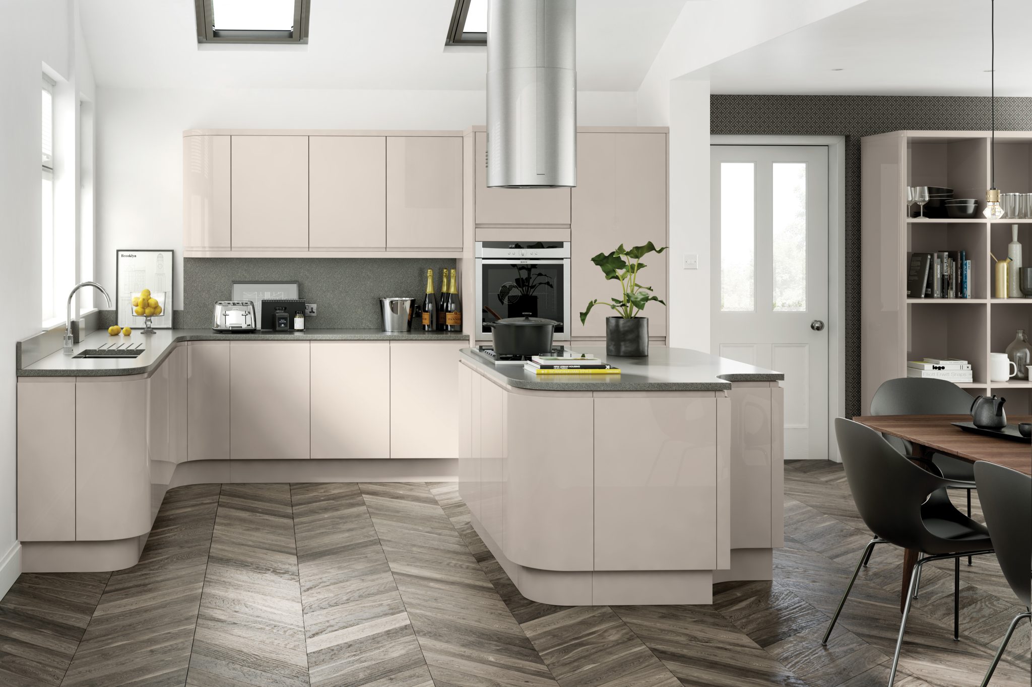 Cashmere gloss fitted kitchen